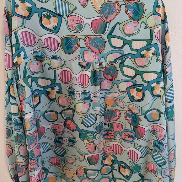 Sunnies Over Sized Shirt - Picture 8 of 8